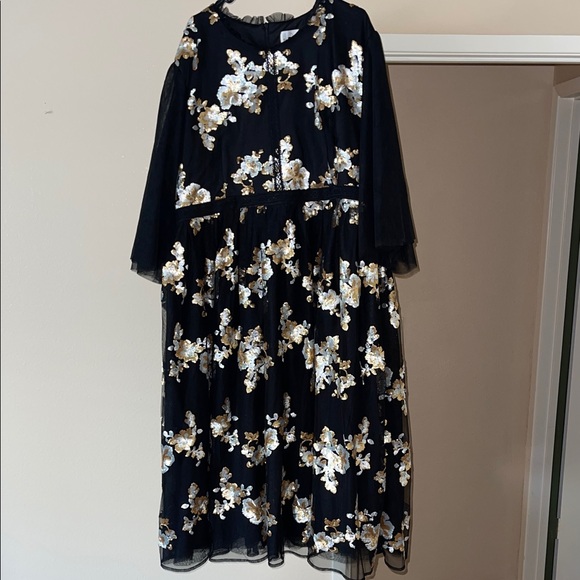 Dainty Jewells Black Dress with Silver and Gold Sequin Design - Picture 1 of 5